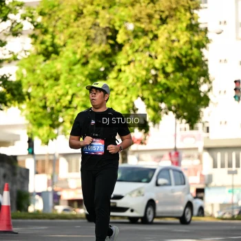 Runner Photo 4056668