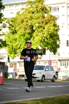 Runner Photo 4056669