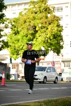 Runner Photo 4056672