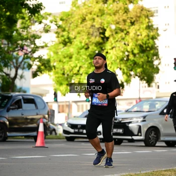 Runner Photo 4056678