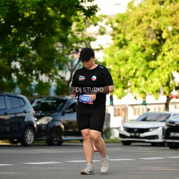 Runner Photo 4056738