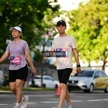 Runner Photo 4056741