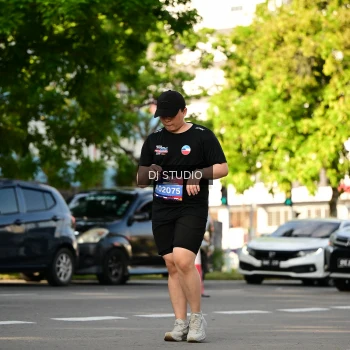 Runner Photo 4056747