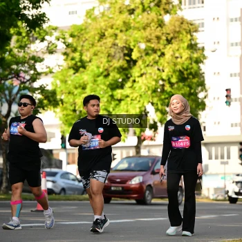 Runner Photo 4056758