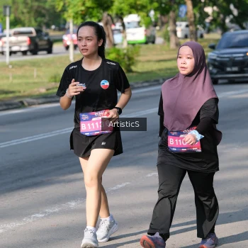 Runner Photo 4056795