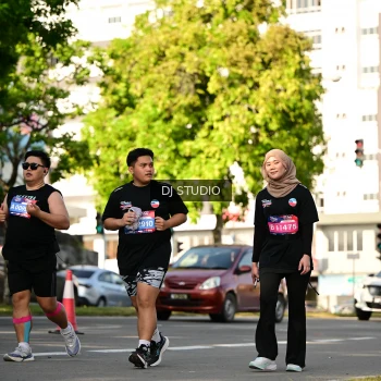 Runner Photo 4056815