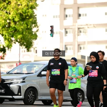 Runner Photo 4056844