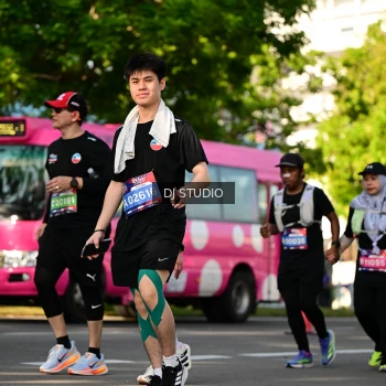 Runner Photo 4057007