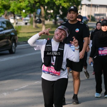 Runner Photo 4057057