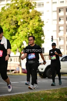 Runner Photo 4057334
