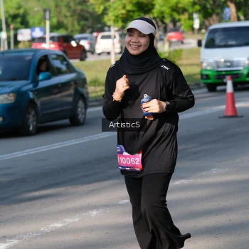 Runner Photo 4057707
