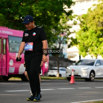 Runner Photo 4057715