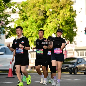 Runner Photo 4057730