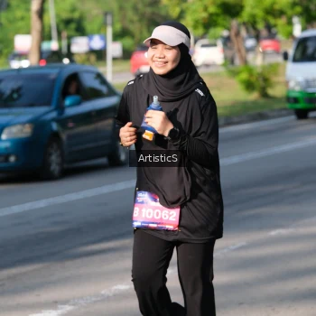 Runner Photo 4057778