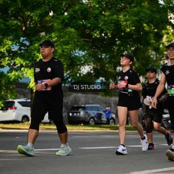 Runner Photo 4057816