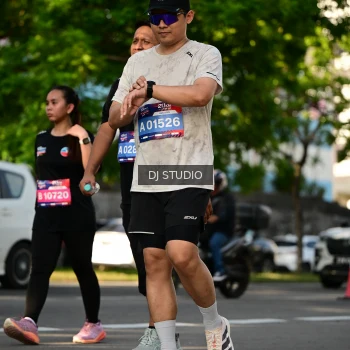 Runner Photo 4057888
