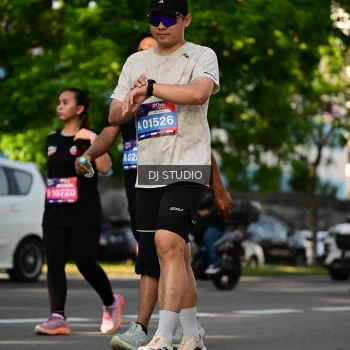 Runner Photo 4057910