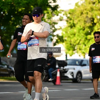 Runner Photo 4057912