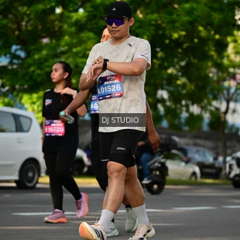 Runner Photo 4057917