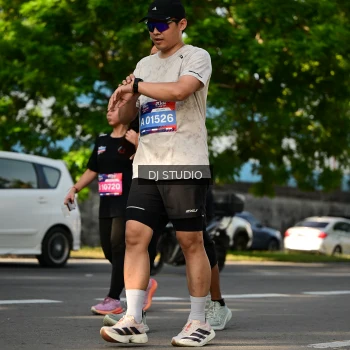 Runner Photo 4057923