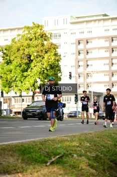 Runner Photo 4058035