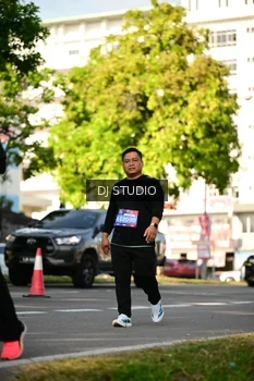 Runner Photo 4058123