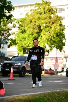 Runner Photo 4058124