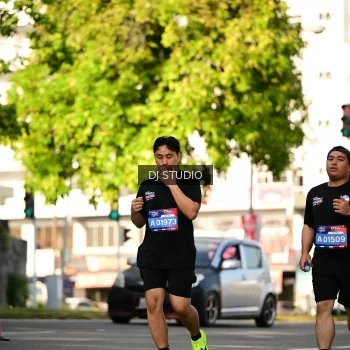 Runner Photo 4058400