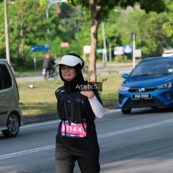 Runner Photo 4058555