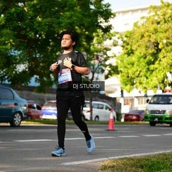 Runner Photo 4058710