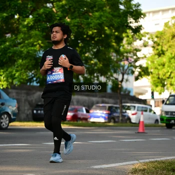 Runner Photo 4058741