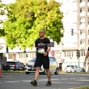Runner Photo 4058860