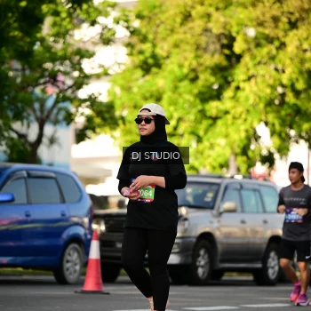 Runner Photo 4058872