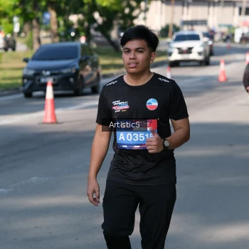 Runner Photo 4058974