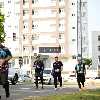Runner Photo 4059070