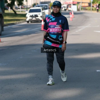 Runner Photo 4059113