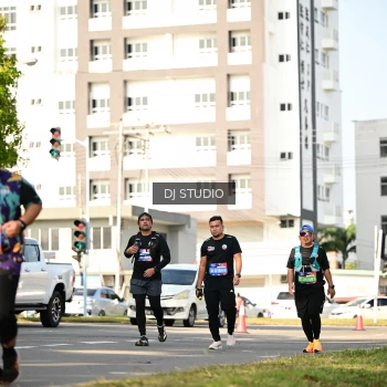 Runner Photo 4059115