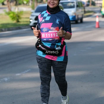 Runner Photo 4059121