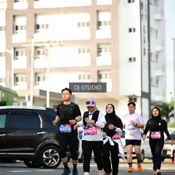 Runner Photo 4059175