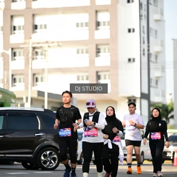 Runner Photo 4059176