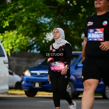 Runner Photo 4059196