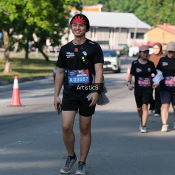 Runner Photo 4059269