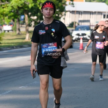 Runner Photo 4059293