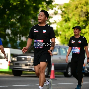 Runner Photo 4059302