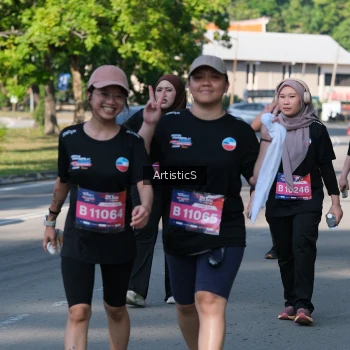 Runner Photo 4059310