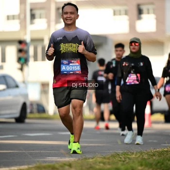 Runner Photo 4059349