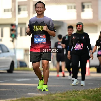Runner Photo 4059357