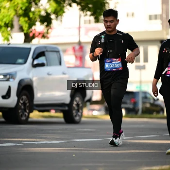 Runner Photo 4059375