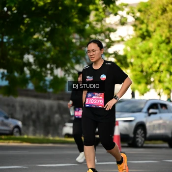 Runner Photo 4059389