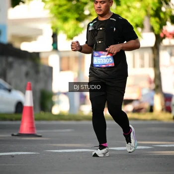 Runner Photo 4059399
